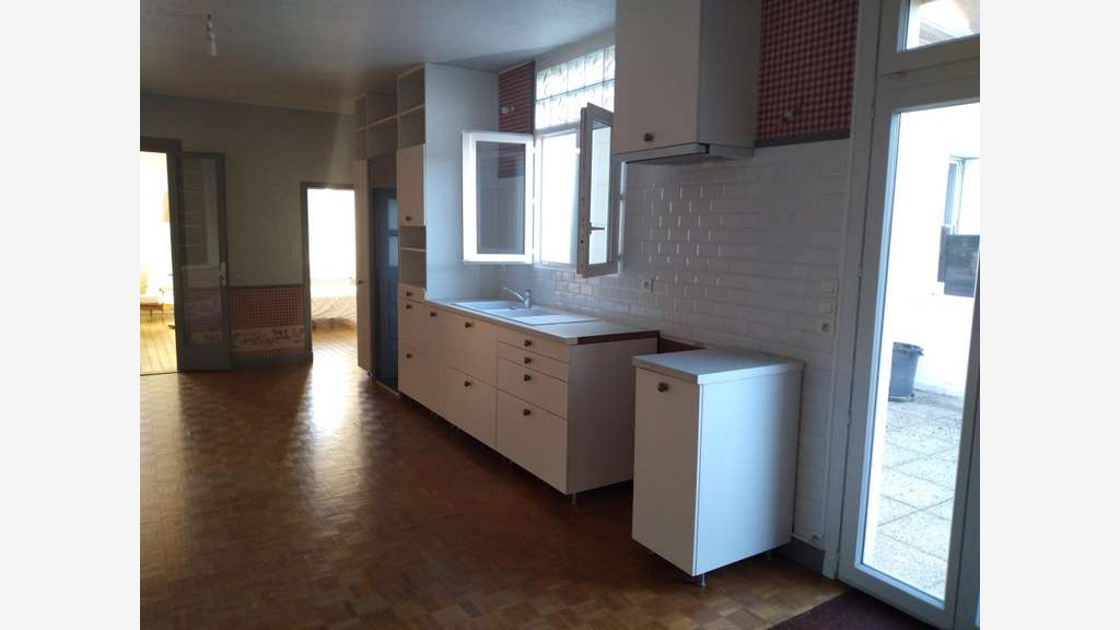 Vente local commercial 325m² au coeur de Valençay