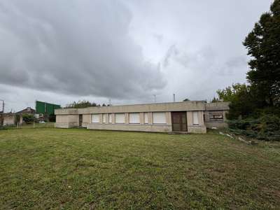Local/bureau à vendre VIERZON (18)