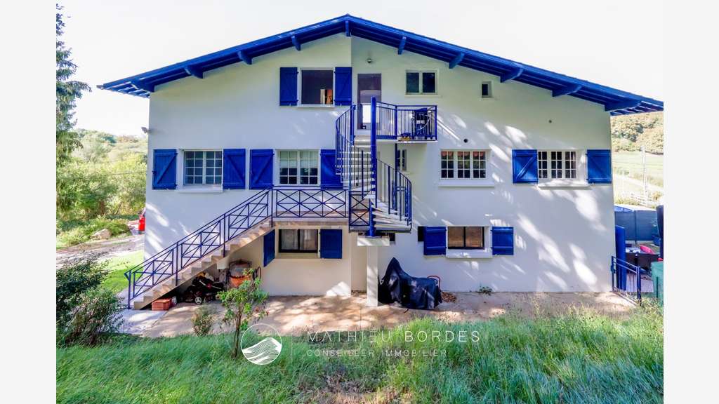 ENSEMBLE IMMOBILIER DE 309 M² - 3 APPARTEMENTS 