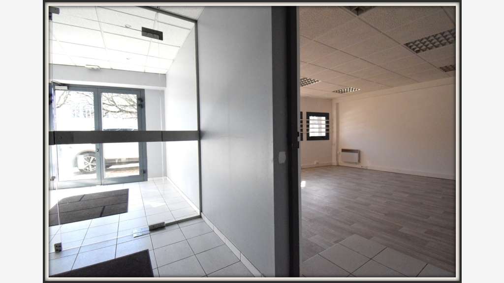 Immeuble et usine de 700m² à Vitry sur Seine (94)