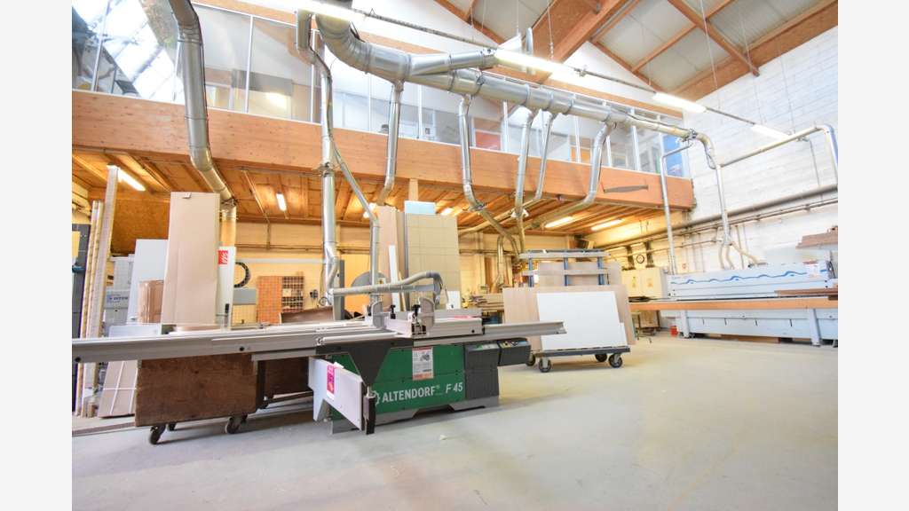 Immeuble et Usine à VITRY SUR SEINE (94) Grosse 