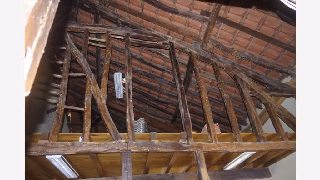 Immeuble en pierre à vendre à Vic-Fezensac
