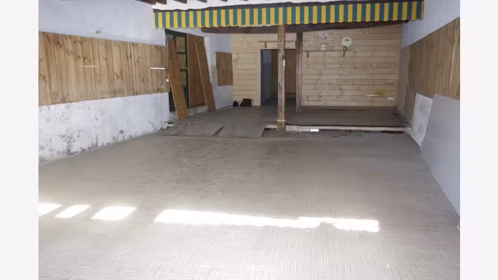 Immeuble en pierre à vendre à Vic-Fezensac
