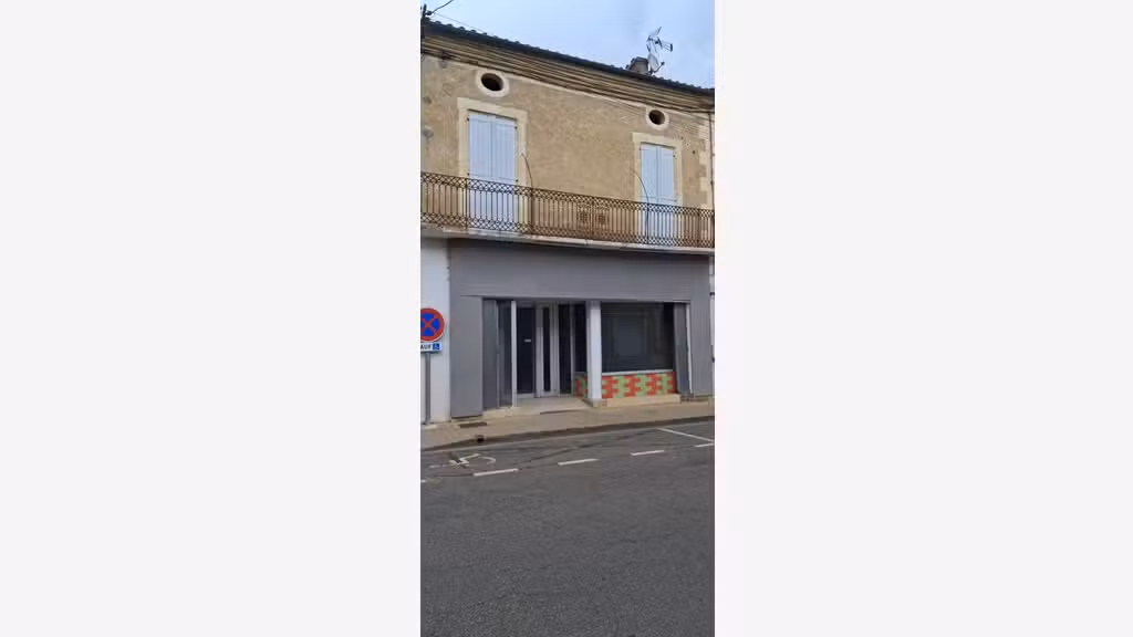 Immeuble en pierre à vendre à Vic-Fezensac