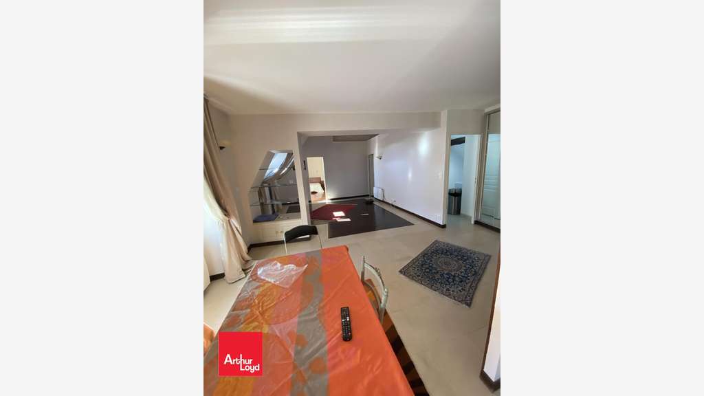 A vendre immeuble mixte 340m² à Nogent-le-Rotrou
