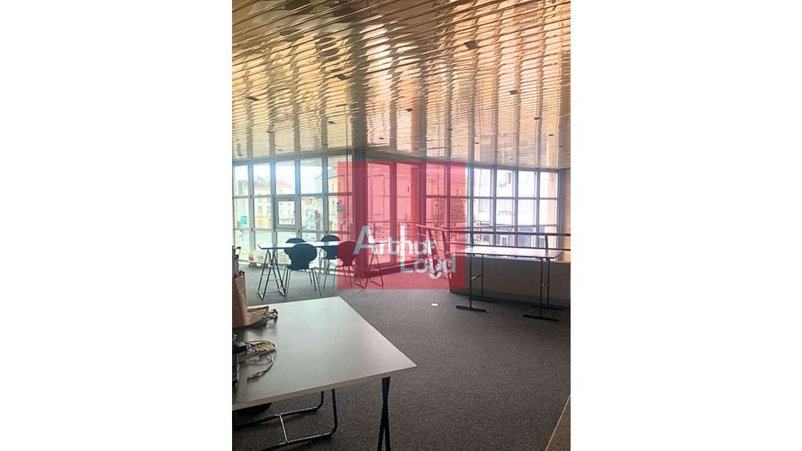 Immeuble professionnel 3 niveaux au centre d'Agen