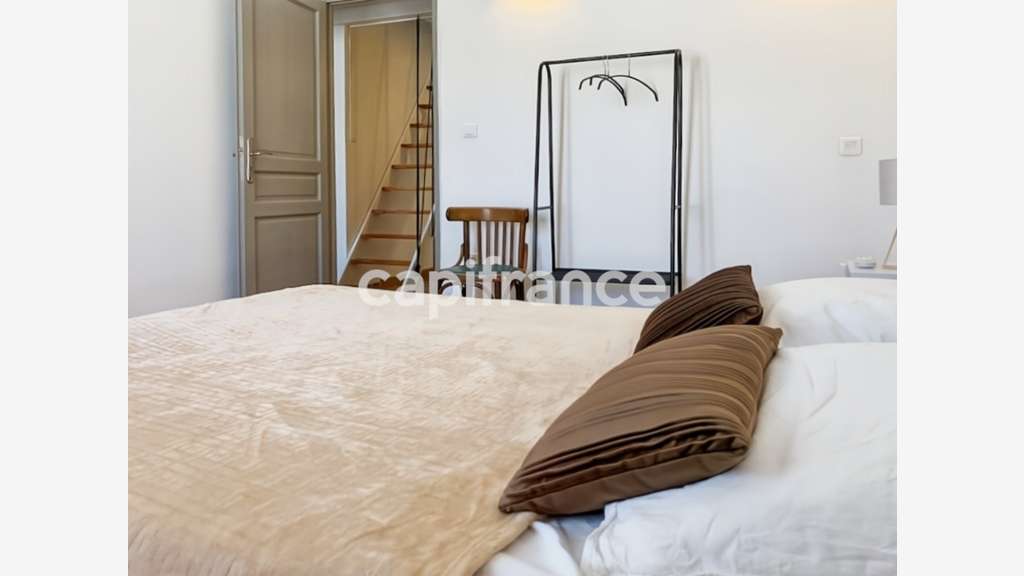 Vente immeuble caractère 280m² coeur Aigues-Mortes