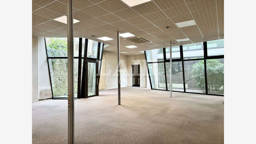 Immeuble de caractère plein centre d'Alençon