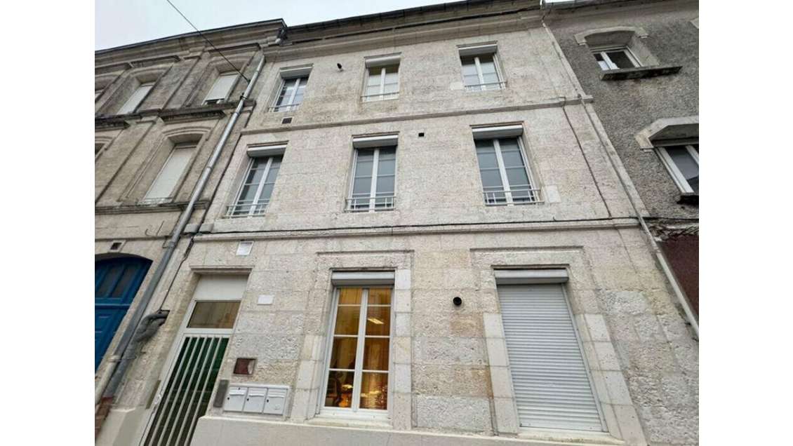 A vendre immeuble mixte de 272m² à Angoulême