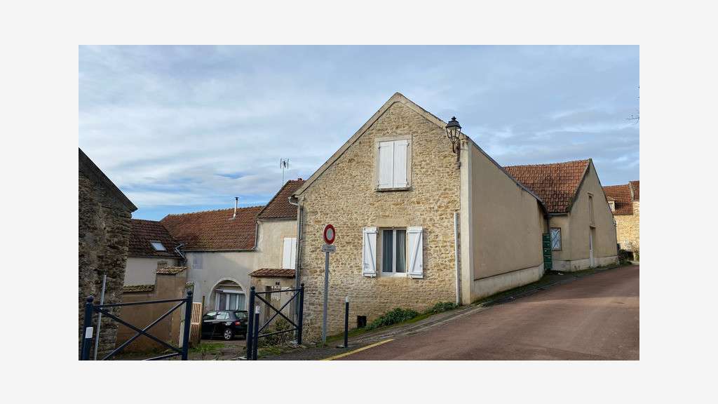 Immeuble de 359m² à vendre à Annay la Cote (89)