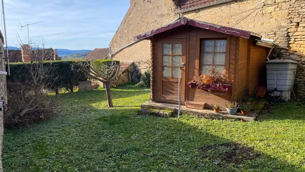 Immeuble de 359m² à vendre à Annay la Cote (89)