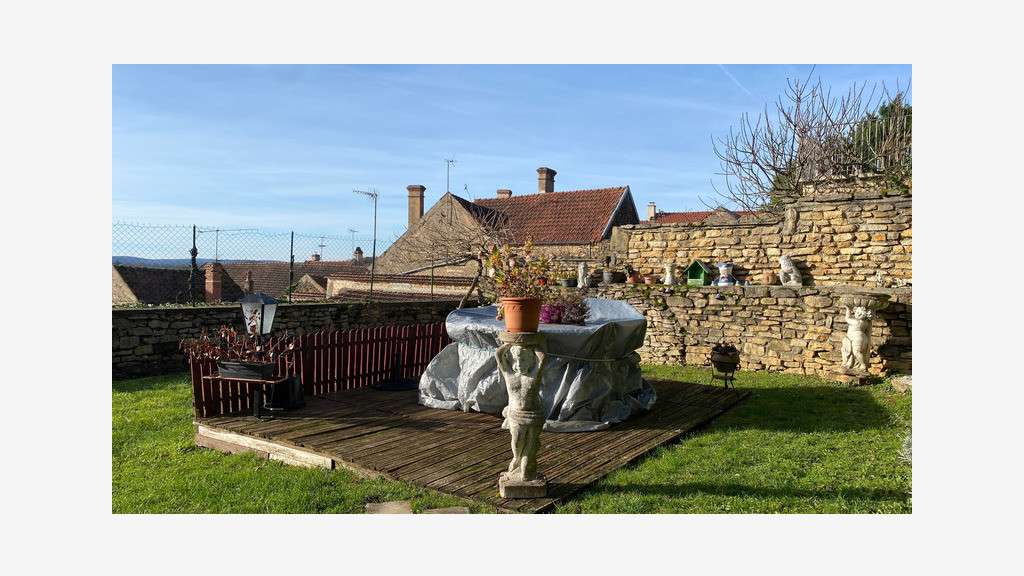 Immeuble de 359m² à vendre à Annay la Cote (89)