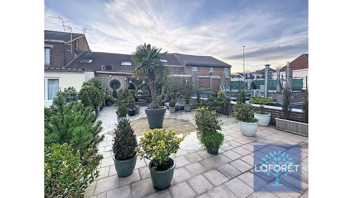 Vente immeuble de rapport 4 apparts et local Anzin