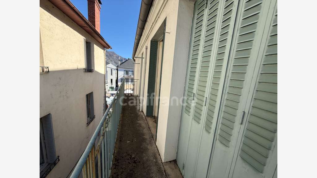 Immeuble à découper ou à rénover à Argelès-Gazost