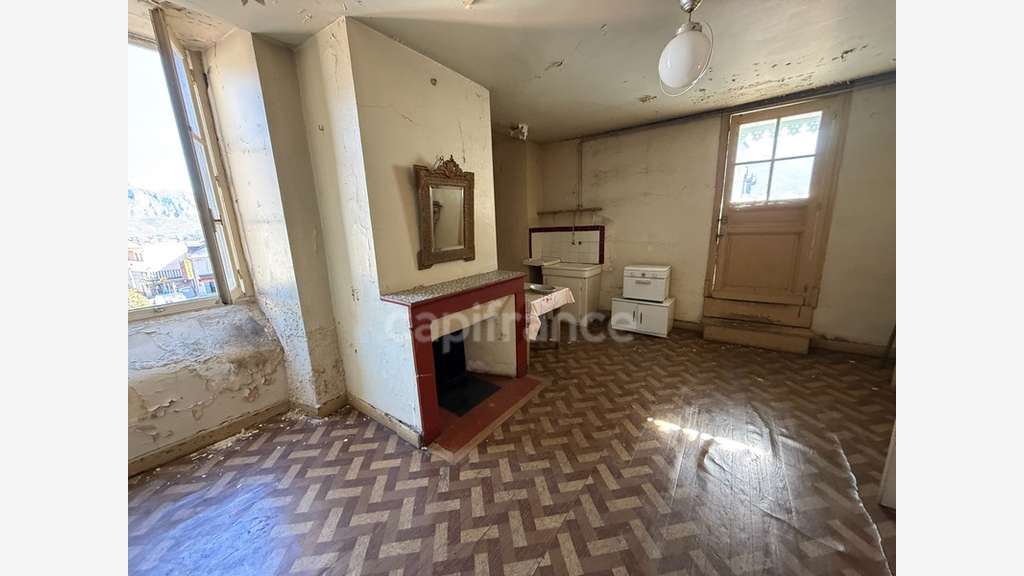 Immeuble à découper ou à rénover au cœur d'Ar