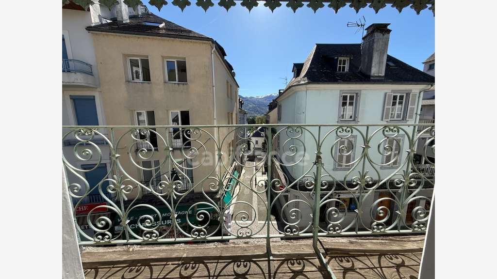 Immeuble à découper ou à rénover à Argelès-Gazost