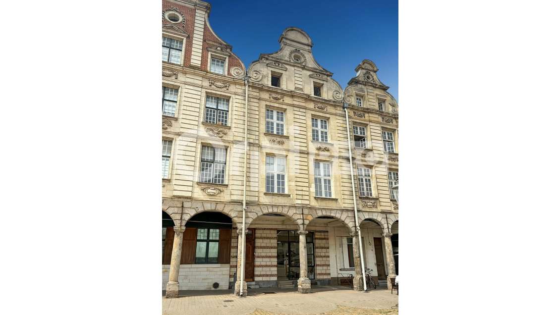 ARRAS - IMMEUBLE HABITATIION ET LOCAL à vendre
