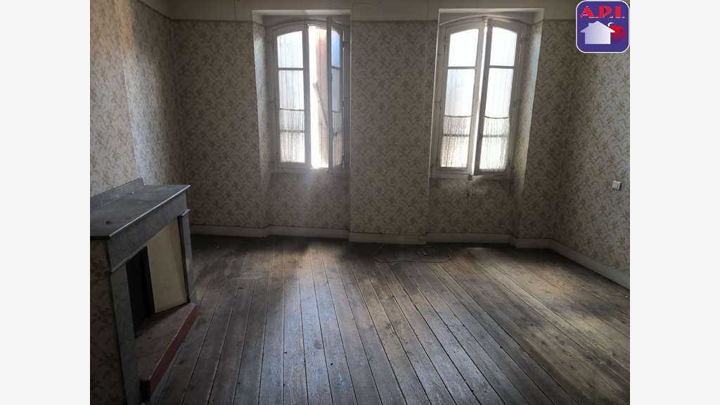 Local cial et appart de 163m² à vendre à Auterive