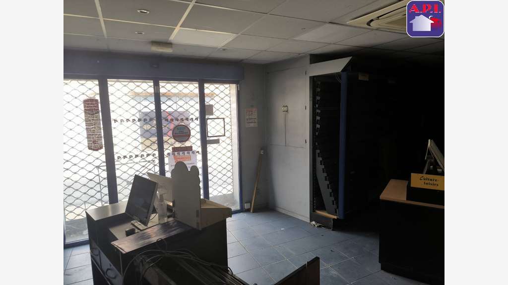 Local cial et appart de 163m² à vendre à Auterive