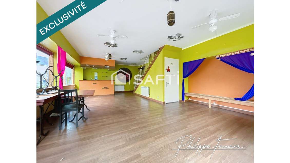 Immeuble 200m², local + appart à Avessac