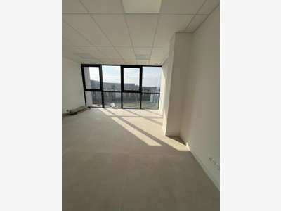 A vendre local pro de 25m² à Avignon Agroparc