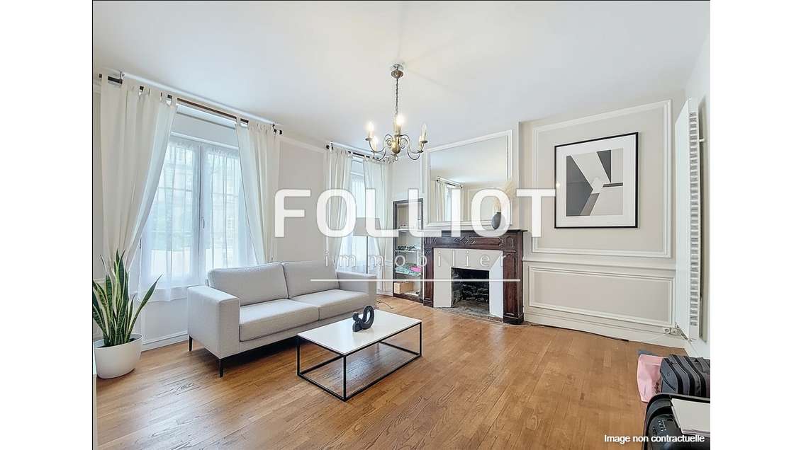 AV immeuble commercial avec logement à Avranches