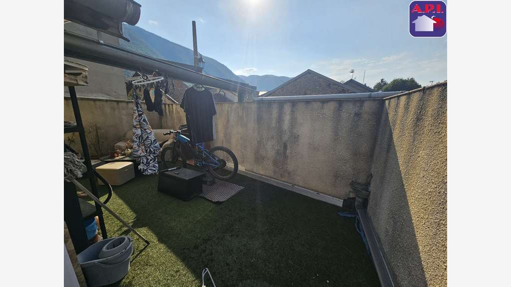 Vente immeuble 370m² Savignac-Les-Ormeaux centre