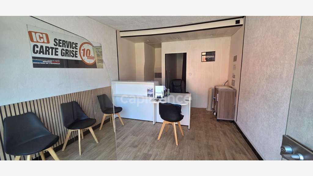 Immeuble de rapport - Local commercial et studio
