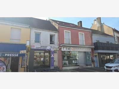 Immeuble de rapport - Local commercial et studio