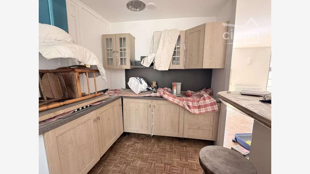 AV immeuble de 150m² à façonner à Blois centre