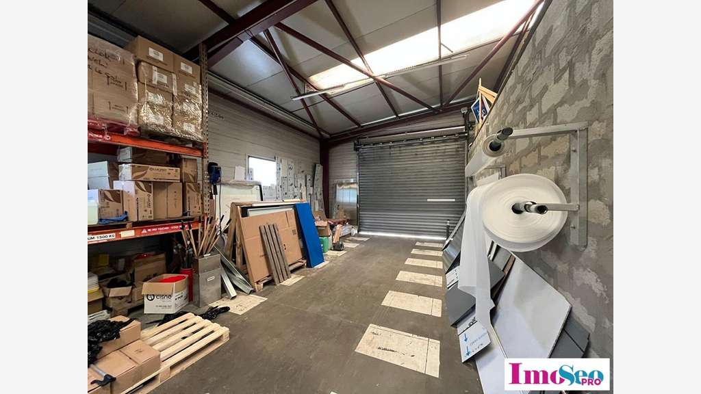 Vente entrepôt investissement locatif Bordeaux