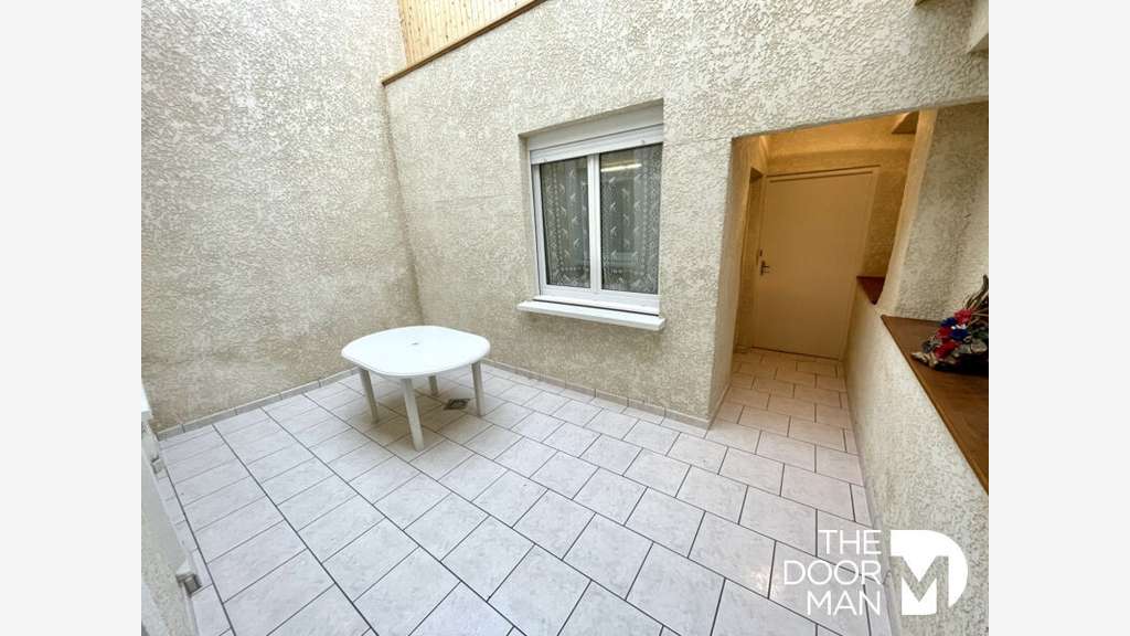 Vente immeuble 230m² à Bourbonne-les-Bains centre