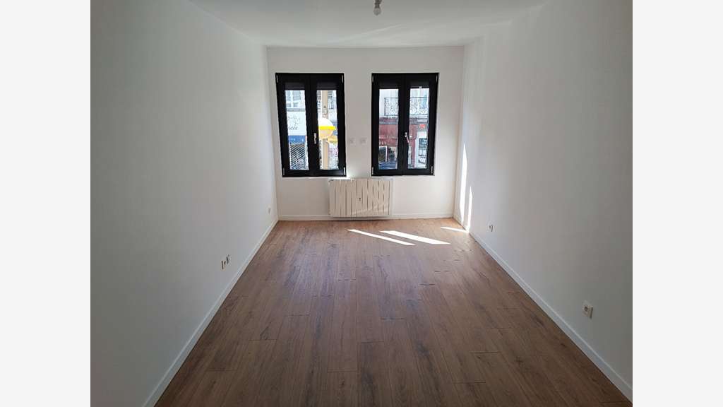 Vente immeuble 4 lots plein centre  Bourg-Achard