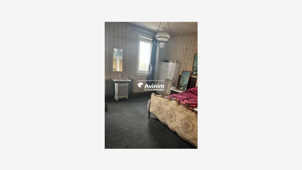 Vente immeuble mixte 745m² en centre ville Brionne