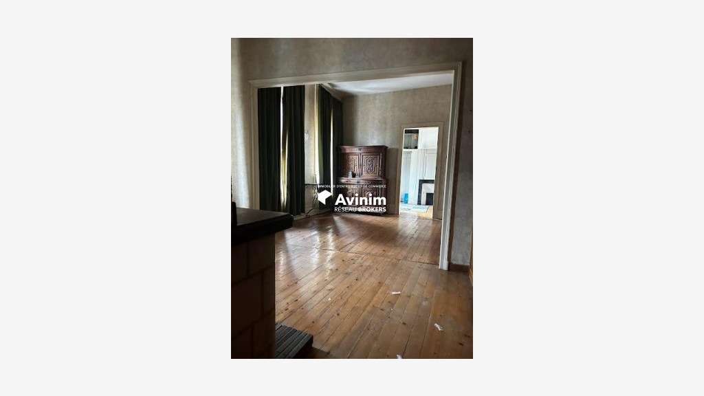 Vente immeuble mixte 745m² en centre ville Brionne