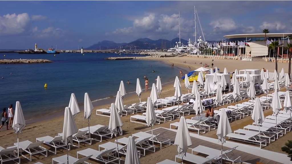 Vente immeuble locatif saisonnier Cannes Port