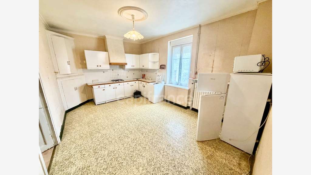 IMMEUBLE - Deux T2 de 42m2 à vendre 5 pièces C