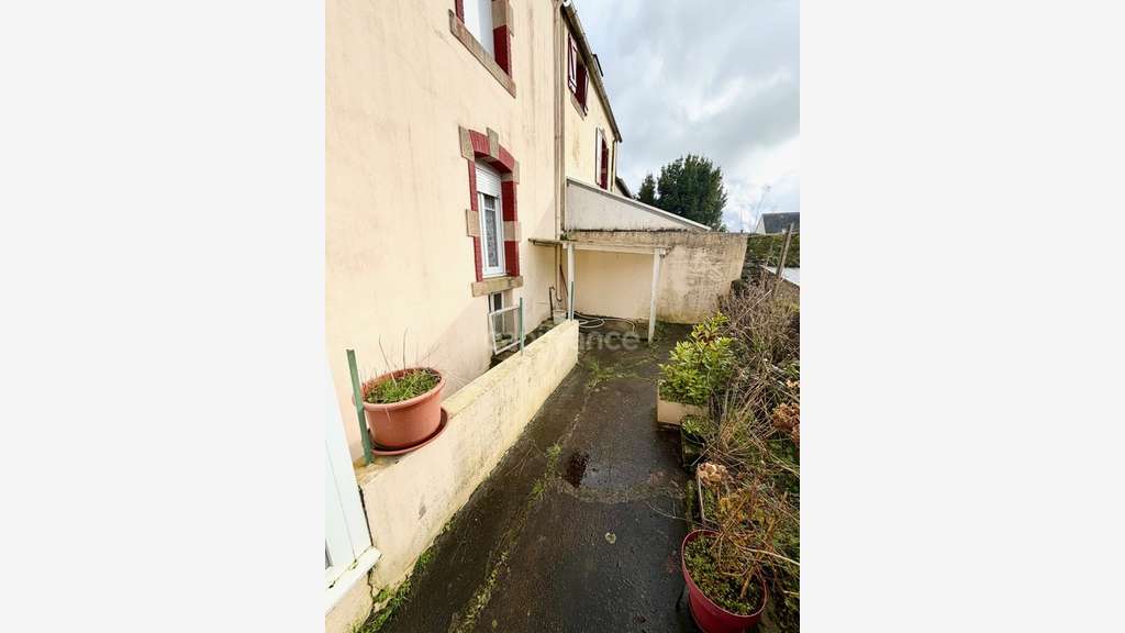 IMMEUBLE - Deux T2 de 42m2 à vendre 5 pièces C