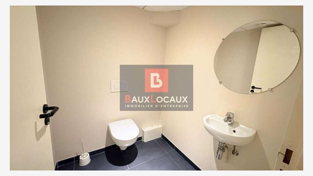 AV immeuble mixte 290m² Carpentras Place de Verdun
