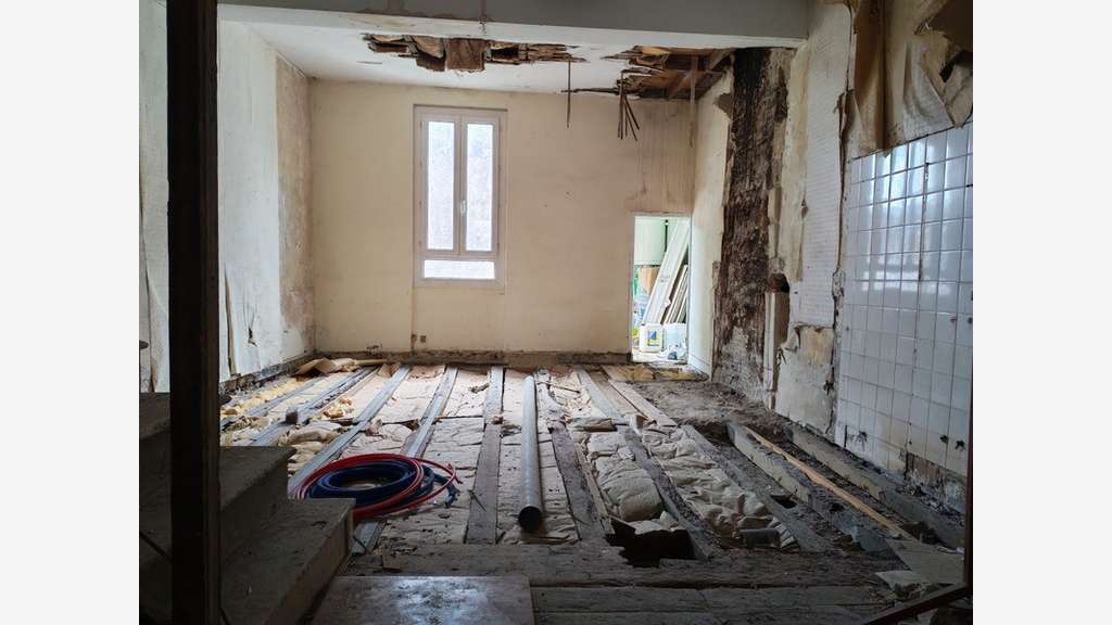 Immeuble à vendre à Castillon La Bataille