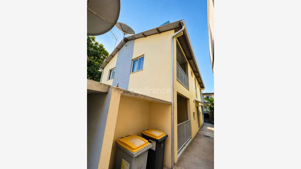 Immeuble de rapport r+1 vendu loué à Cayenne 