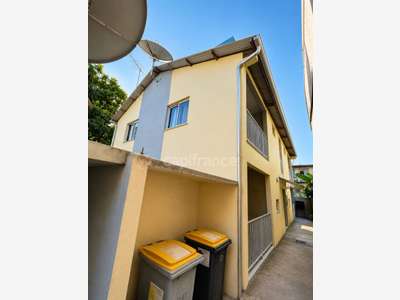 Immeuble de rapport r+1 vendu loué à Cayenne 