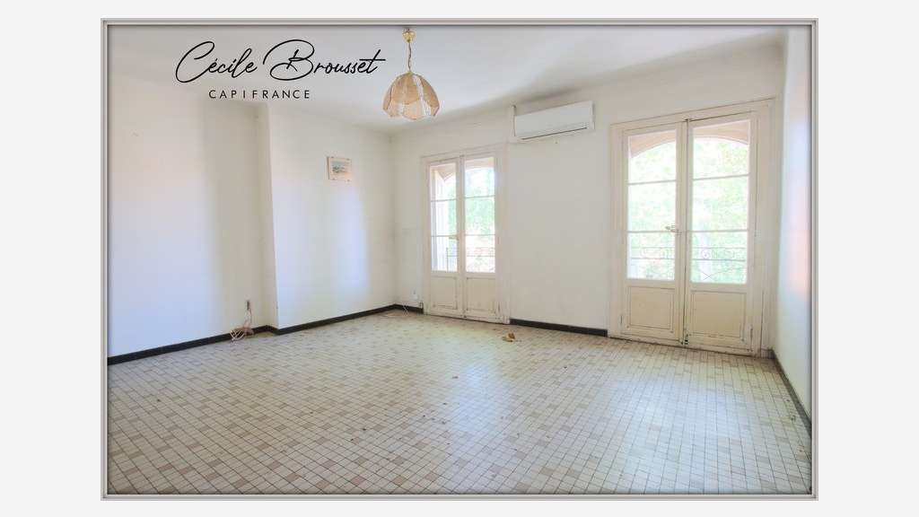 Vente immeuble à rénover à Céret ( 66400)