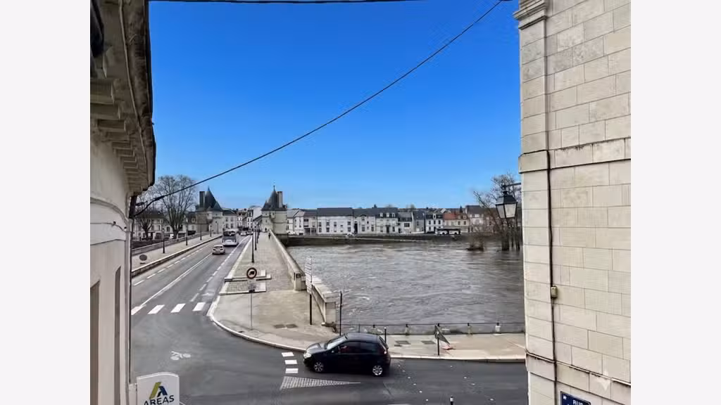 Immeuble de rapport hyper centre Châtellerault.