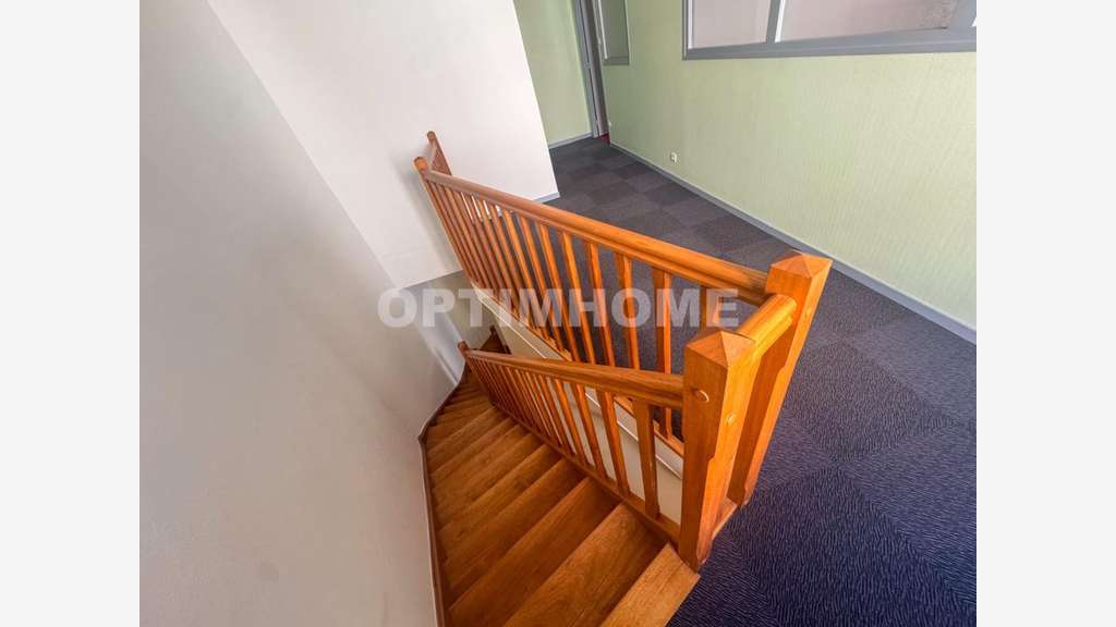 AV immeuble de caractère 194m² au coeur de Cholet