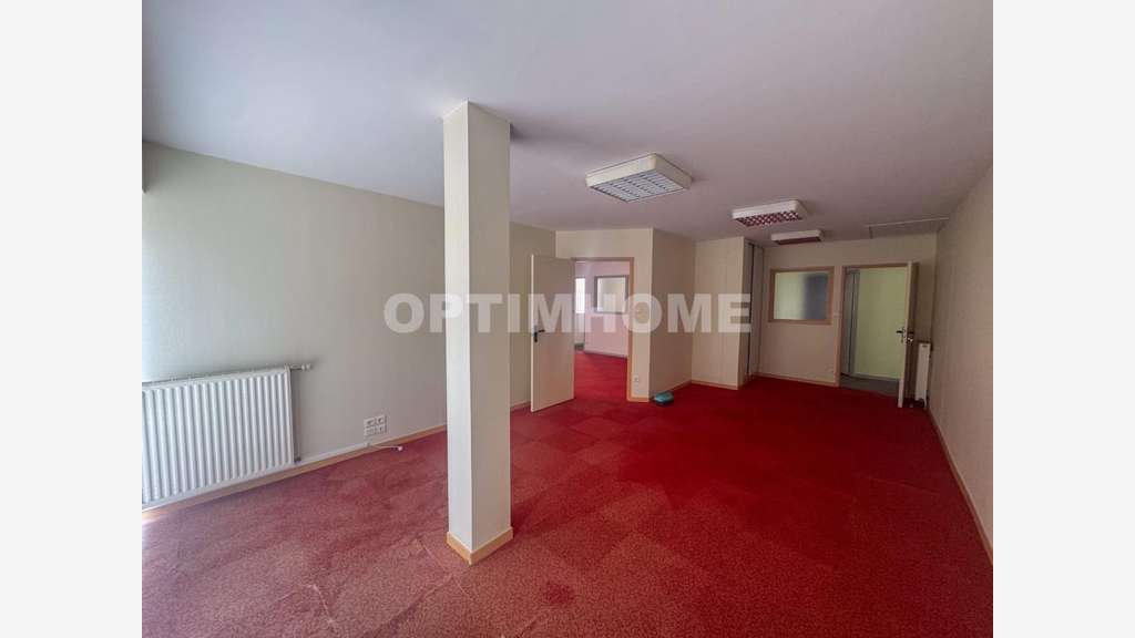 AV immeuble de caractère 194m² au coeur de Cholet