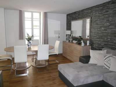 AV immeuble de rapport 106m² Cognac rue piétonne