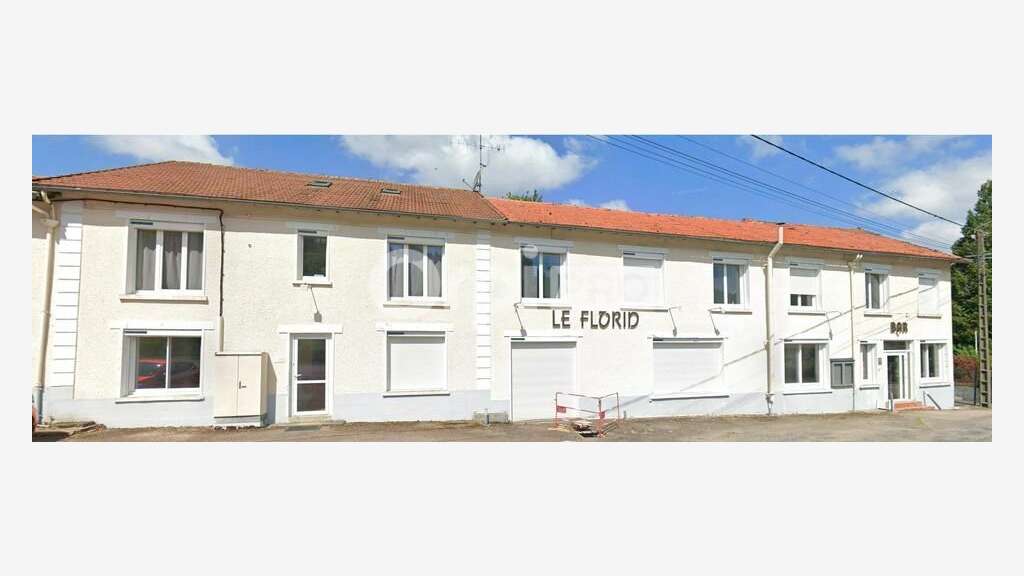 Immeuble de 1000m² à vendre à Compreignac