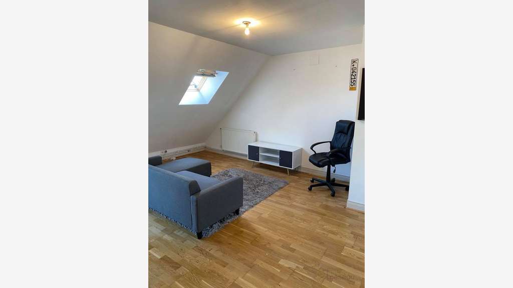 A VENDRE SUR LA COMMUNE DE CONDE SUR L'ESCAUT Vene