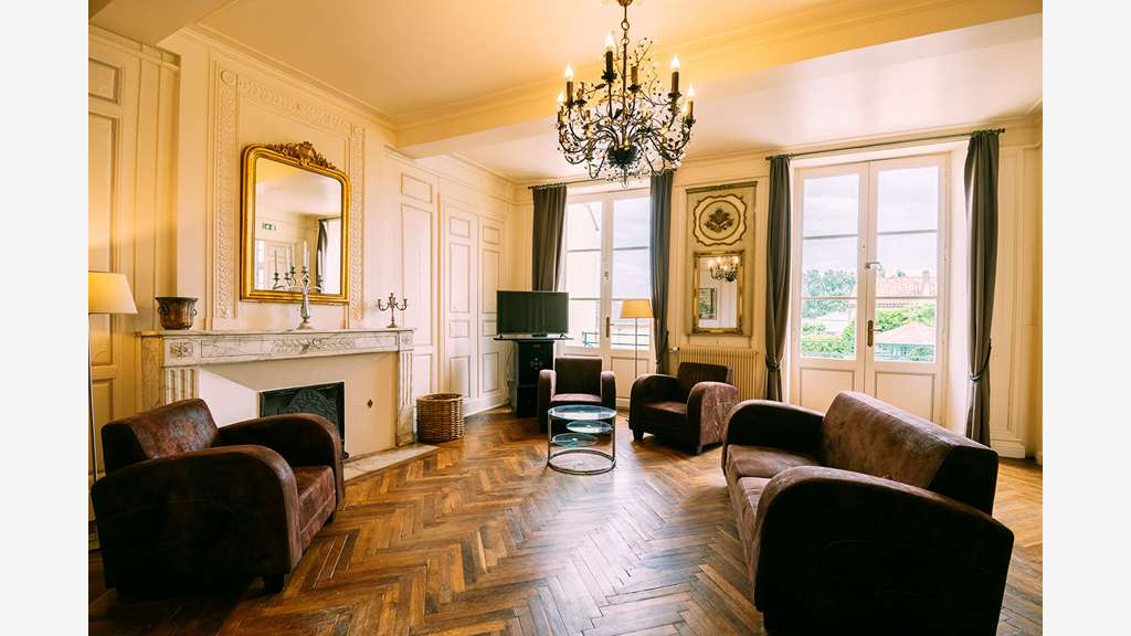 Hôtel particulier au coeur d'une ville 